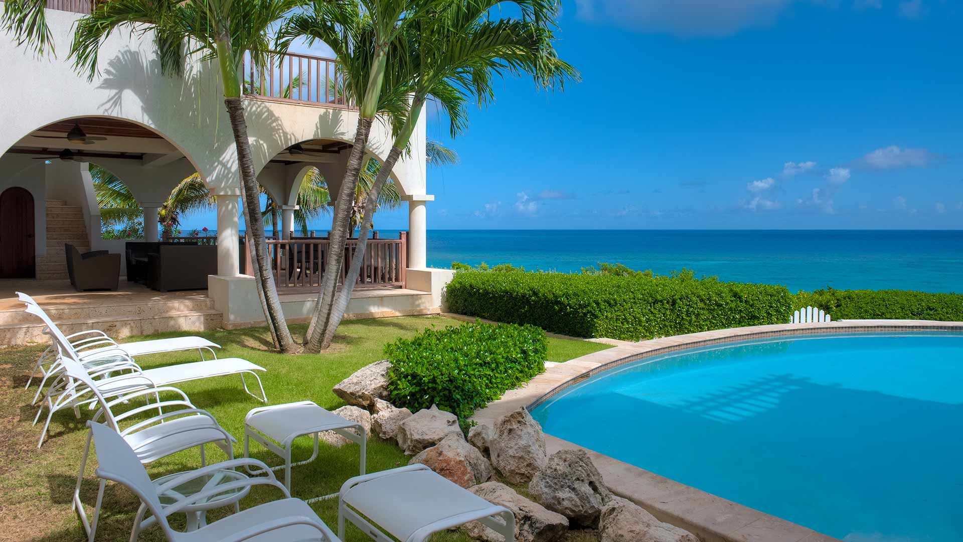 Black Pearl - Access to Shoal Bay East Beach - Exclusive Listing
