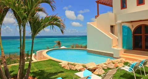 Black Pearl - Access to Shoal Bay East Beach - Exclusive Listing