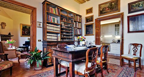 Colosseum Terrace Daphne