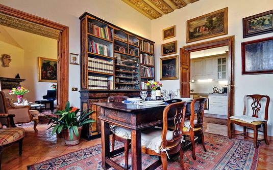 Colosseum Terrace Daphne