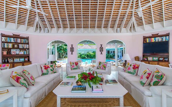 Ma Moura - The Tryall Club