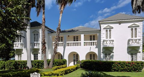 Rose Hall Oceanfront Villa 6 Bedroom