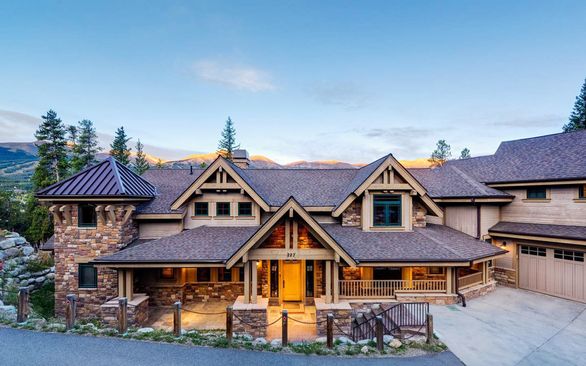 Crescentwood Residence