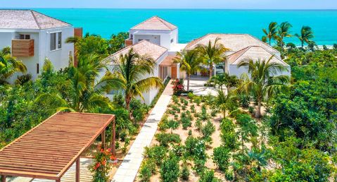 Beach Enclave Long Bay - Five Bedroom Beachfront Villa