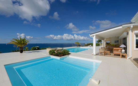 Villa Dreamin Blue