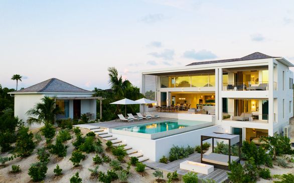 Beach Enclave Grace Bay - Six Bedroom Oceanview Villa