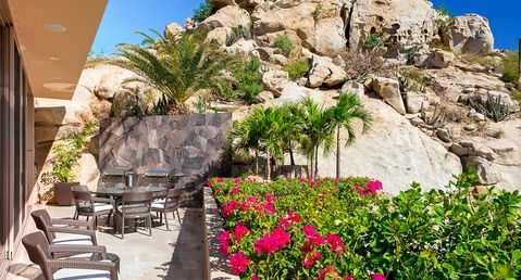 Villa Pacific West
