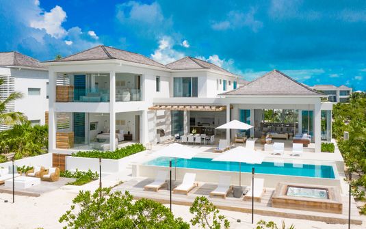 Beach Enclave Grace Bay - Five Bedroom Beachfront Villa