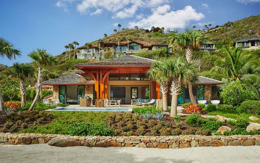 Oil Nut Bay - Cheemaun Beach Villa