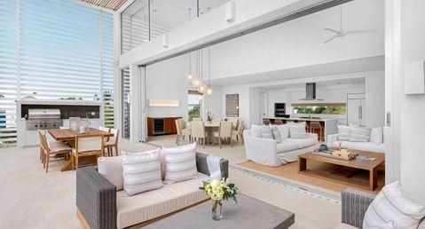 Beach Enclave Grace Bay - Four Bedroom Oceanview Villa