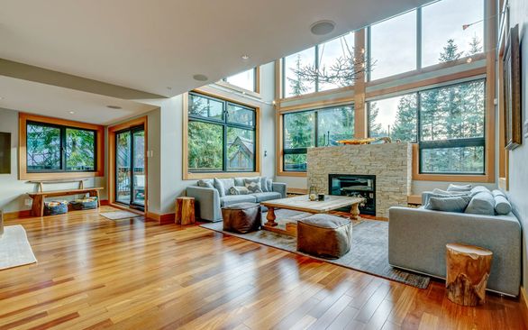 Snowmound Hideaway
