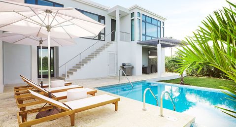 Grape Bay Villa at Pink Beach