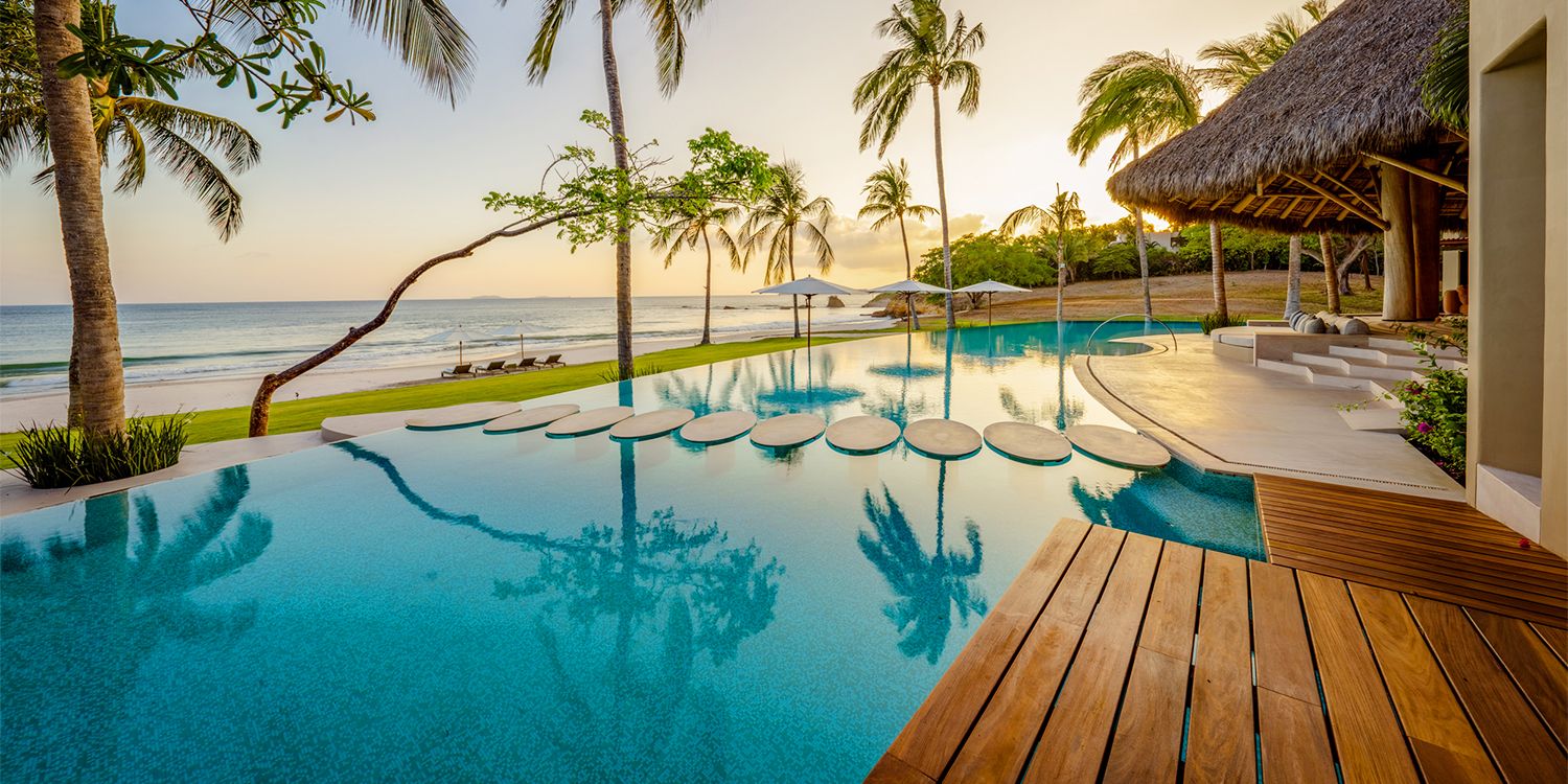 Villa Akama