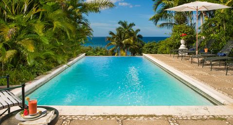 Round Hill - Four Bedroom Classic Villa