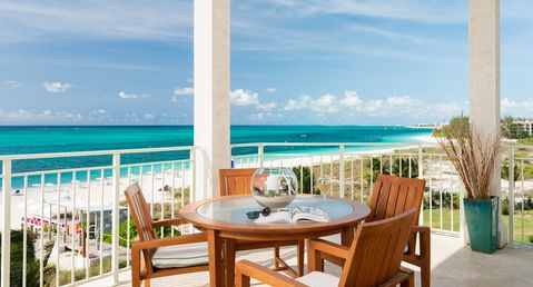 West Bay Club - Four Bedroom Ocean Front Suite