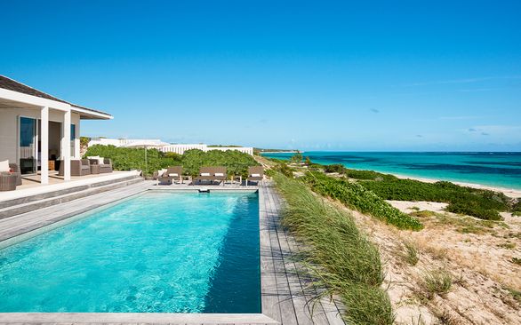 Sailrock - 4 Bedroom Beachfront Villa