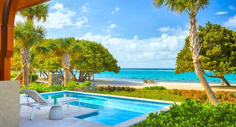 Oil Nut Bay - Cheemaun Beach Villa