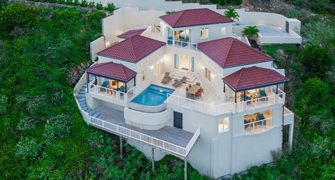 Shoreline Villa