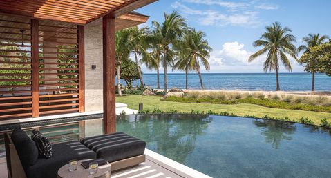 Oil Nut Bay - Xela Villa