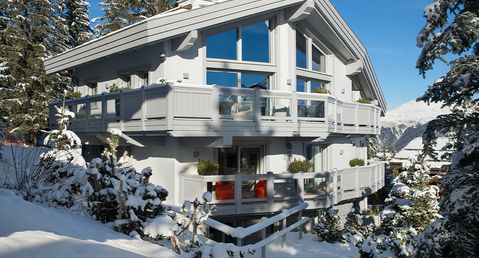 Pow Chalet