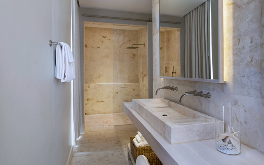 Alaia Belize - Three Bedroom Oceanfront Villa with Plunge Pool