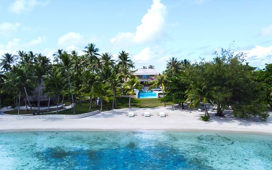 Noam Bora Bora