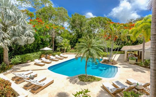 Bluff House & Cottage