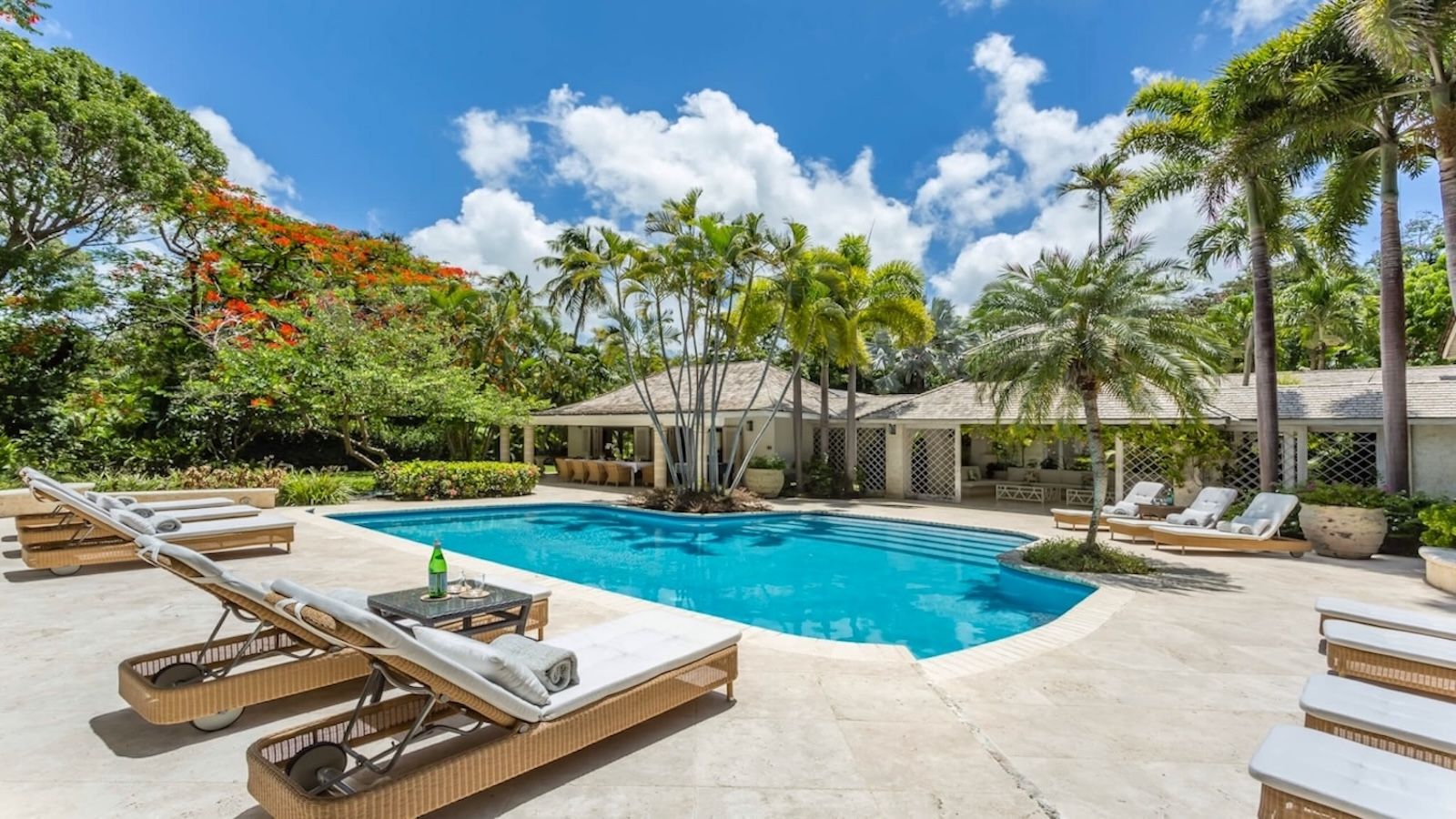 Bluff House & Cottage