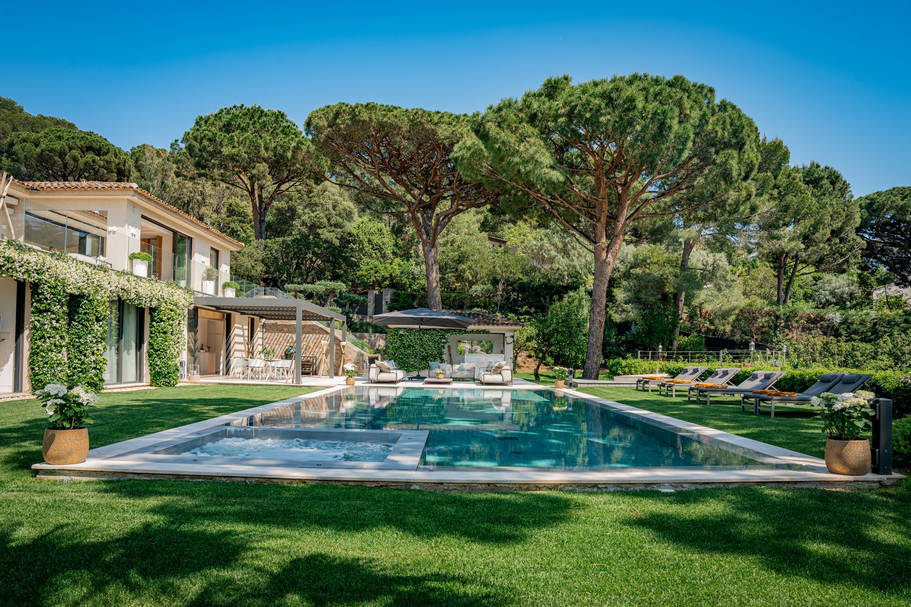 Pool, Terraces and Outdoor Living