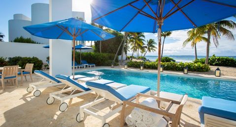 Antilles Pearl & Petit Topaz