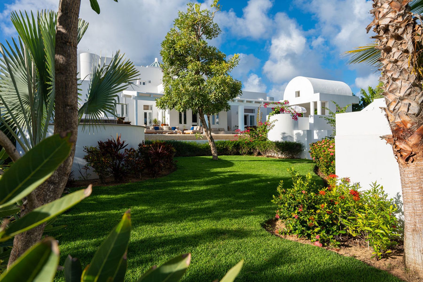 Best Time to Visit Rendezvous Bay