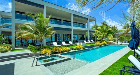 Black Urchin - Coconut Grove Suite