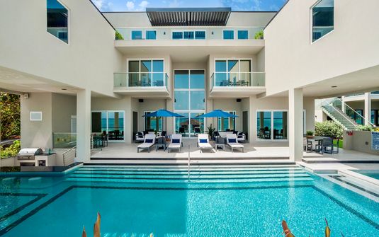 Black Urchin - The Grand Palm Residence