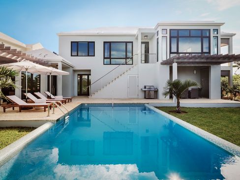 Grape Bay Villa at Pink Beach