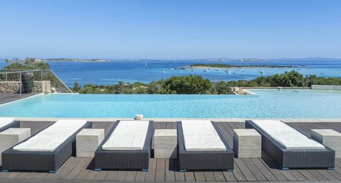 Villa Cala Longa