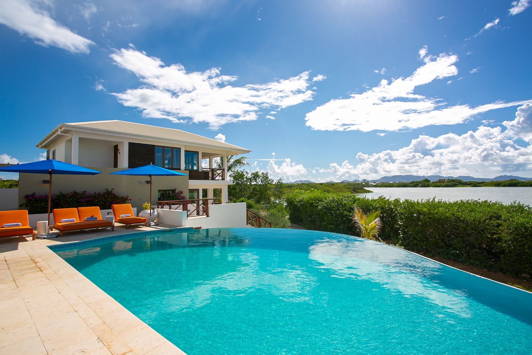 Local Culture and the Rhythm of a Rendezvous Bay Stay