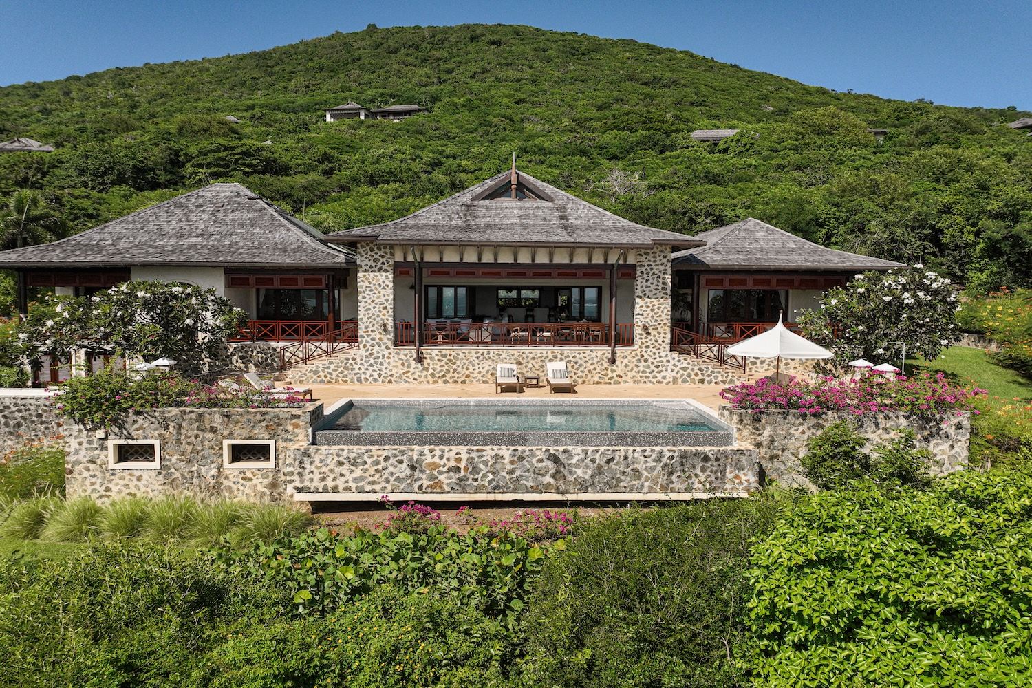 Beach House - Canouan