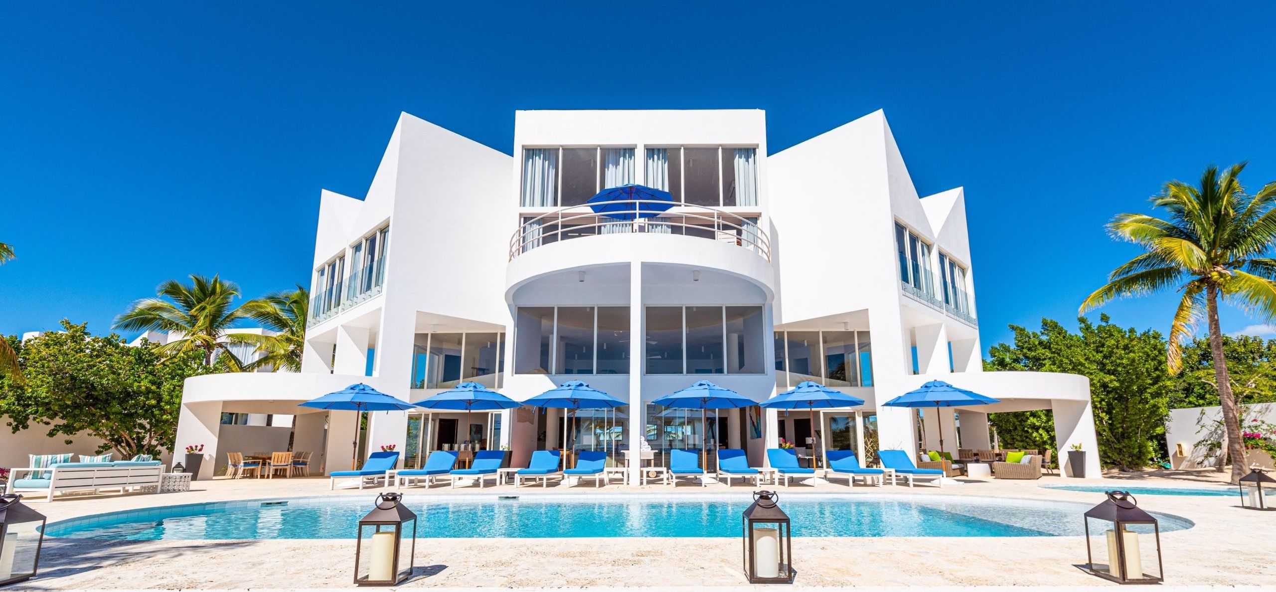 Blue Diamond & Petit Topaz