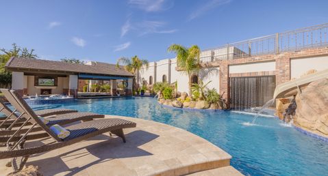 Grand Estate on Sunnyside