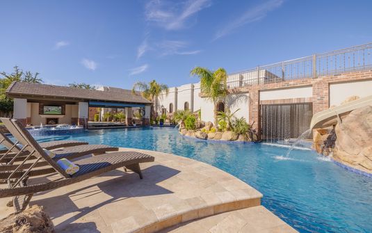 Grand Estate on Sunnyside