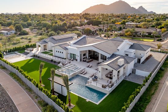Estate on Cattletrack