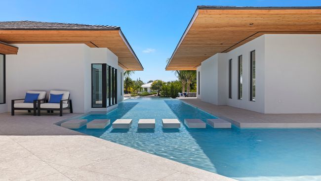 Aqua Solis Villa
