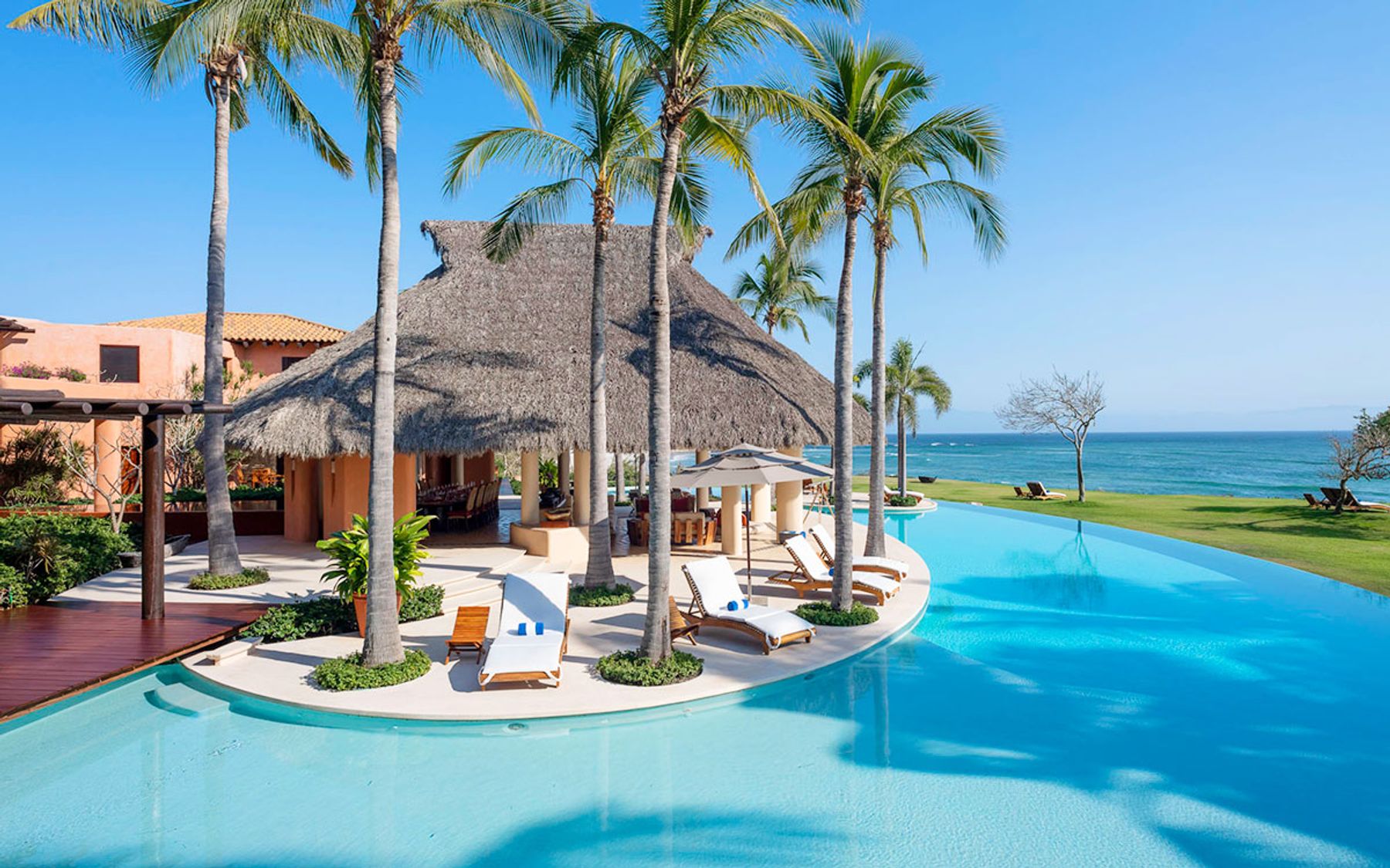 Choosing the Right Villa for a Multi-Week Stay