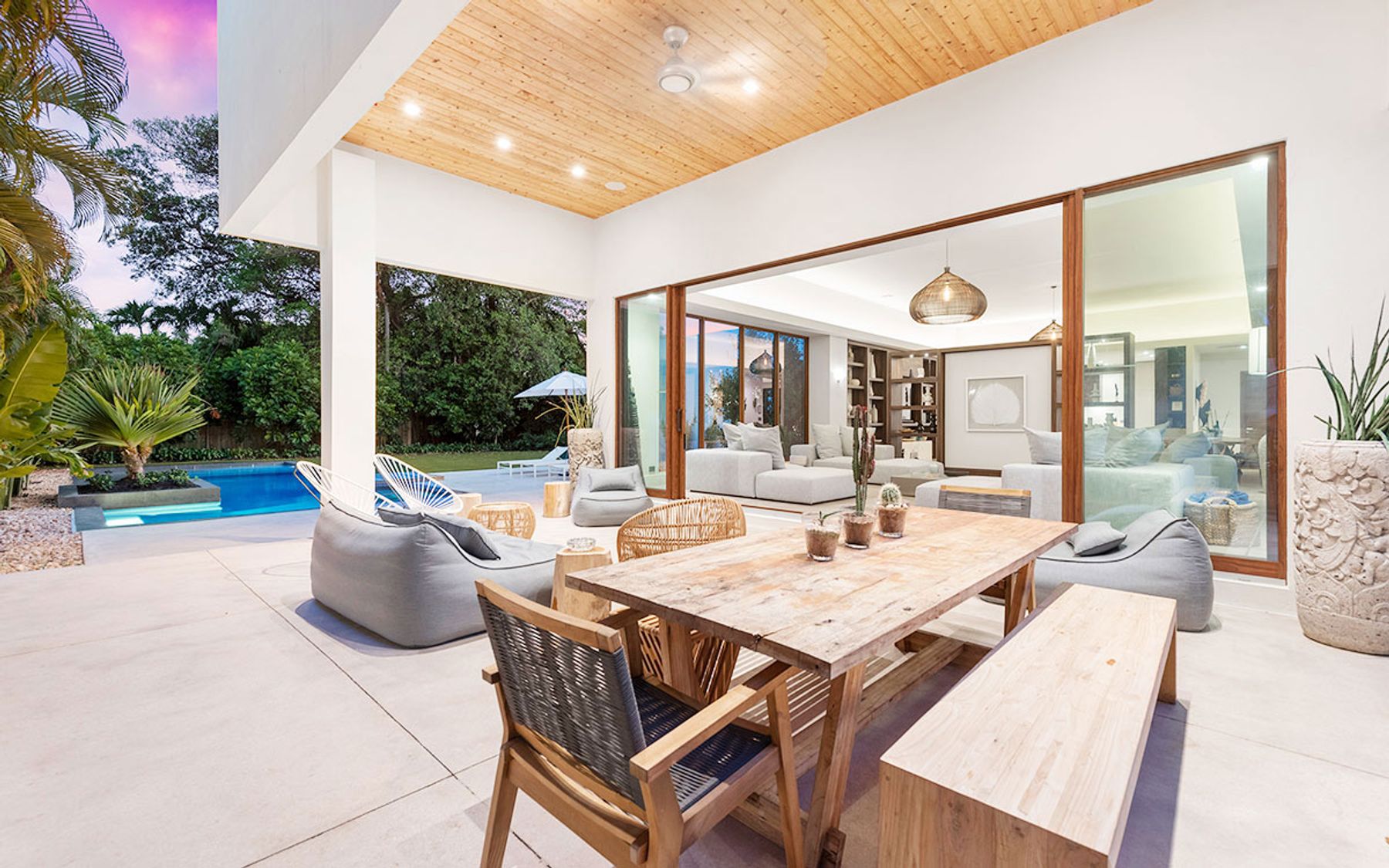 Why Miami Works for a Wellness Retreat
