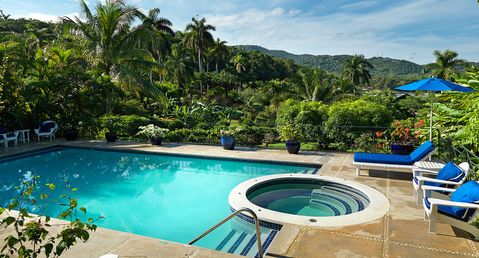 Round Hill - Three Bedroom Signature Villa