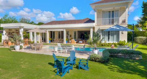 Villa Opaline
