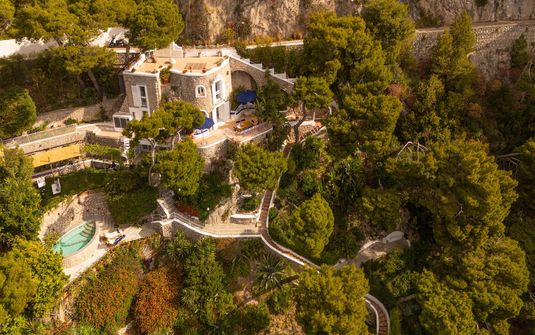 Villa Cisterna