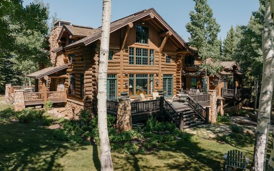 Dawncrest Chalet