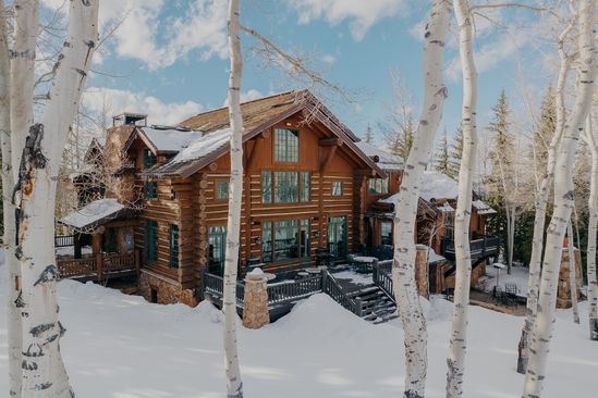 Dawncrest Chalet