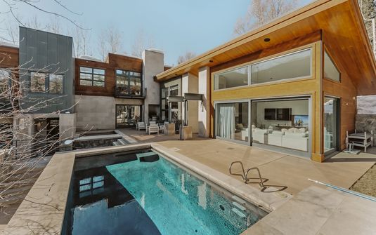 Oeste Acreage